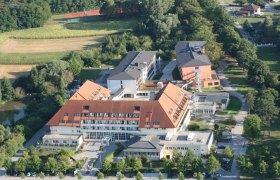 Klinik Bad Pirawarth und Umgebung, © Marina Helbig Klinik Bad Pirawarth und Umgebung, © Marina Helbig