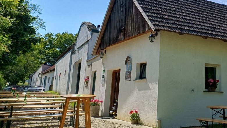 Heuriger in der Kellergasse, &copy; Weingut Vielnascher